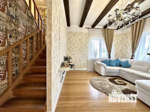 Дом 220м², 2-этажный, на длительный срок,