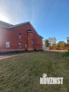 Дом 367м², 3-этажный, участок 11 сот.  