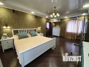 Дом 217м&sup2;, 2-этажный, участок 7 сот.  