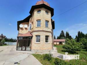 Коттедж 260м&sup2;, 3-этажный, участок 15 сот.  