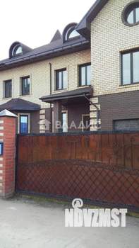 Дом 445м&sup2;, 3-этажный, участок 10 сот.  