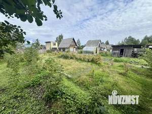 Дом 16м&sup2;, 2-этажный, участок 6 сот.  