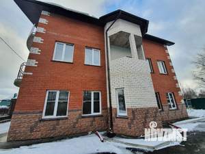 Дом 489м&sup2;, 2-этажный, участок 8 сот.  