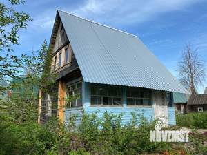 Дом 30м&sup2;, 2-этажный, участок 6 сот.  