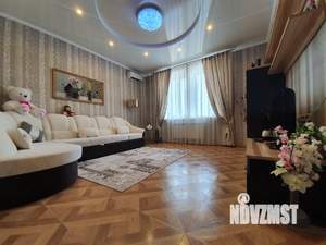 Дом 454м², 3-этажный, участок 13 сот.  