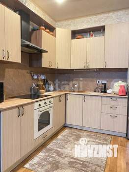 Дом 186м&sup2;, 2-этажный, участок 7 сот.  