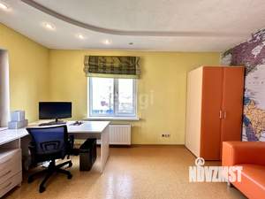 Дом 220м², 2-этажный, участок 11 сот.  