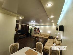 Коттедж 217м&sup2;, 2-этажный, участок 12 сот.  