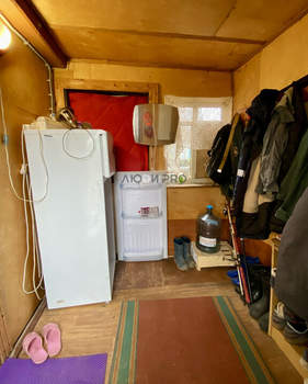 Дом 28м&sup2;, 2-этажный, участок 6 сот.  