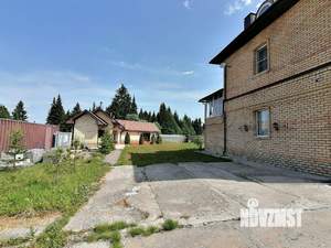 Коттедж 260м&sup2;, 3-этажный, участок 15 сот.  