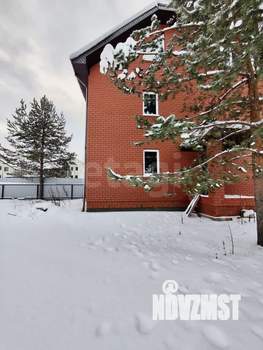 Таунхаус 200м², 2-этажный, участок 7 сот.  