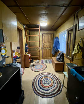 Дом 28м&sup2;, 2-этажный, участок 6 сот.  