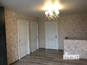 Дом 180м&sup2;, 2-этажный, участок 6 сот.  