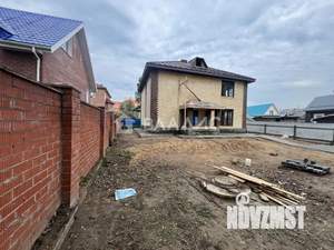 Дом 180м&sup2;, 2-этажный, участок 4 сот.  