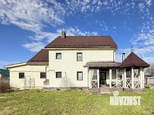 Дом 220м², 2-этажный, участок 11 сот.  