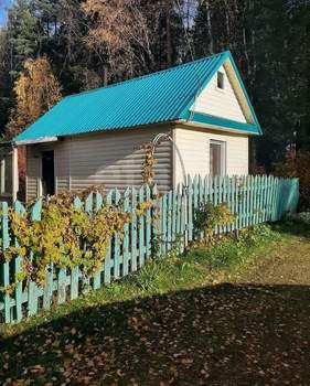 Дом 16м&sup2;, 2-этажный, участок 6 сот.  