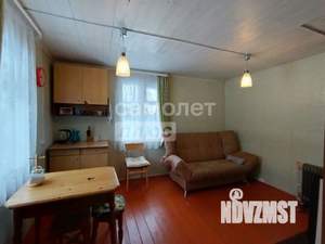 Дом 35м&sup2;, 2-этажный, участок 6 сот.  