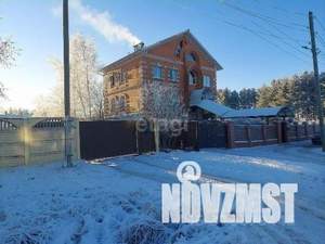 Дом 301м&sup2;, 3-этажный, участок 13 сот.  