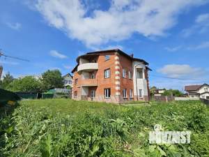 Таунхаус 540м², 3-этажный, участок 8 сот.  
