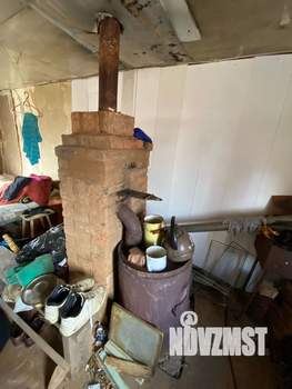 Дом 30м&sup2;, 2-этажный, участок 6 сот.  