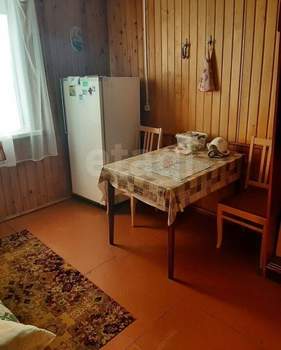 Дом 16м&sup2;, 2-этажный, участок 6 сот.  