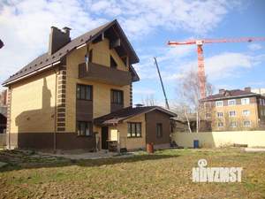 Коттедж 235м&sup2;, 3-этажный, участок 7 сот.  