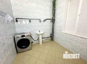 Коттедж 300м&sup2;, 2-этажный, участок 15 сот.  