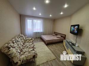 1-к квартира, посуточно, 40м2, 4/9 этаж