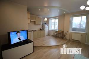 Студия квартира, посуточно, 40м2, 4/18 этаж