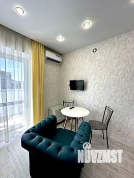 Студия квартира, посуточно, 35м2, 7/10 этаж