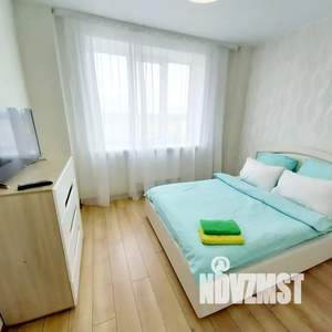 2-к квартира, посуточно, 39м2, 10/18 этаж