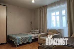 1-к квартира, посуточно, 42м2, 4/5 этаж