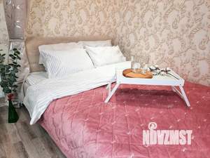 1-к квартира, посуточно, 36м2, 3/3 этаж