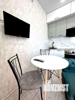 Студия квартира, посуточно, 35м2, 7/10 этаж