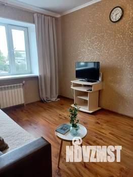 1-к квартира, посуточно, 36м2, 3/10 этаж