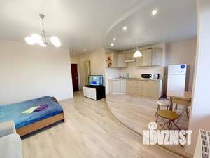 Студия квартира, посуточно, 40м2, 4/18 этаж