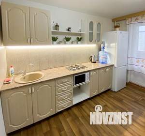 1-к квартира, посуточно, 42м2, 6/9 этаж