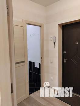 2-к квартира, посуточно, 39м2, 8/18 этаж