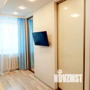 1-к квартира, посуточно, 32м2, 4/9 этаж