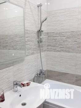 Студия квартира, посуточно, 35м2, 12/12 этаж