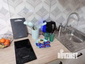 Студия квартира, посуточно, 28м2, 4/10 этаж