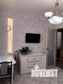 2-к квартира, посуточно, 39м2, 8/18 этаж