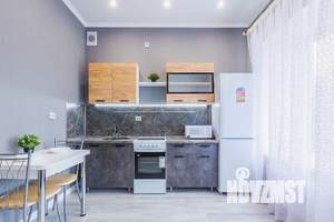 Студия квартира, посуточно, 30м2, 3/9 этаж