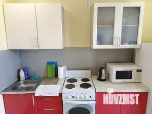 1-к квартира, посуточно, 36м2, 4/15 этаж