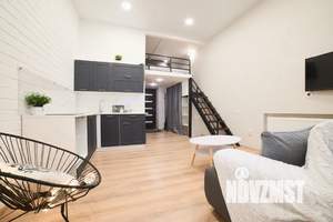 Студия квартира, посуточно, 42м2, 12/18 этаж