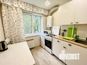 1-к квартира, посуточно, 32м2, 3/5 этаж