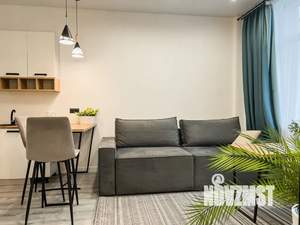 1-к квартира, посуточно, 35м2, 1/18 этаж