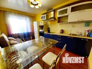 1-к квартира, посуточно, 40м2, 4/10 этаж