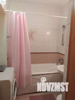 Студия квартира, посуточно, 34м2, 3/12 этаж