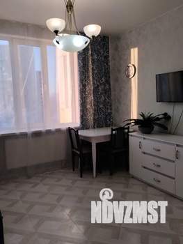 2-к квартира, посуточно, 39м2, 8/18 этаж